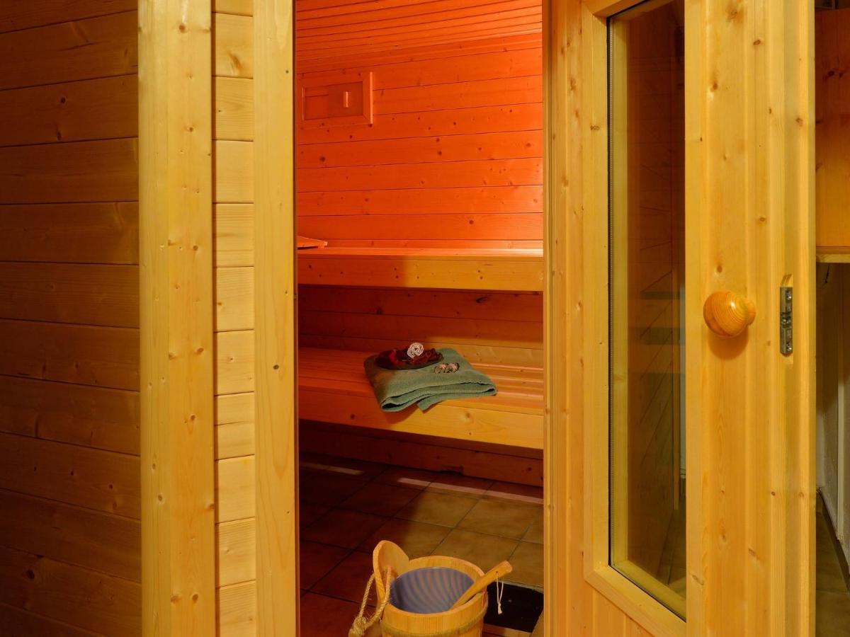 Nice Flat With Sauna Covered Terrace Garden And Tree House For Children Zandt Exterior photo